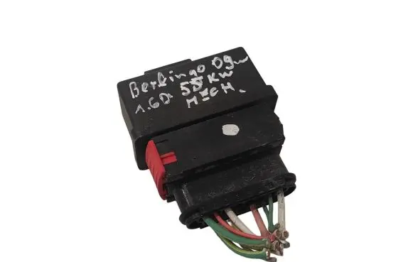 Citroen Berlingo Fuel injection pump control unit/module 240107