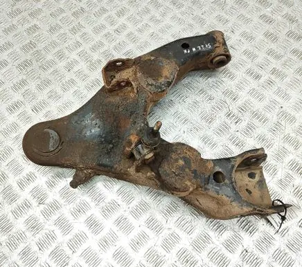 Toyota Land Cruiser (J100) Front lower control arm/wishbone 4864060010