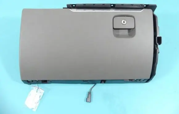 Jaguar F-Pace Glove box CM80512 IMPRK1351198