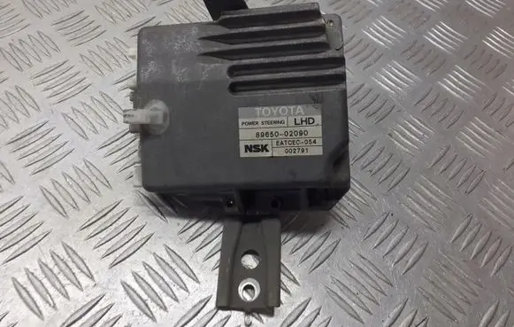 Toyota Corolla E120 E130 Power steering control unit/module 89650-02090