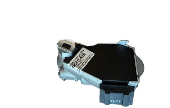 Mercedes-Benz C AMG W203 Steering wheel lock A2034621130 2034621130