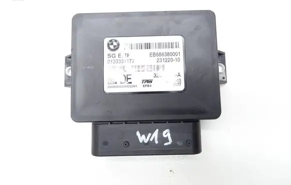 BMW 5 F10 F11 Engine control unit/module 686380001