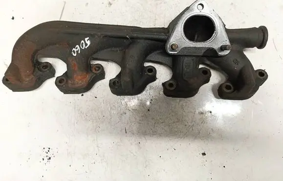 Volvo S60 Exhaust manifold 8642826
