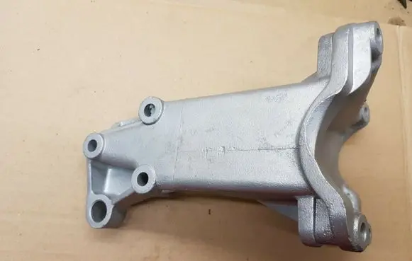 Volkswagen Jetta II Engine mount bracket 191199354C