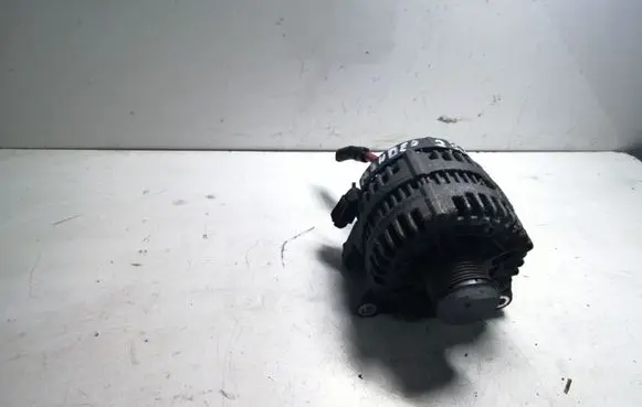 Ford Mondeo MK IV Generator/alternator 7G9N10300EA 0121615028