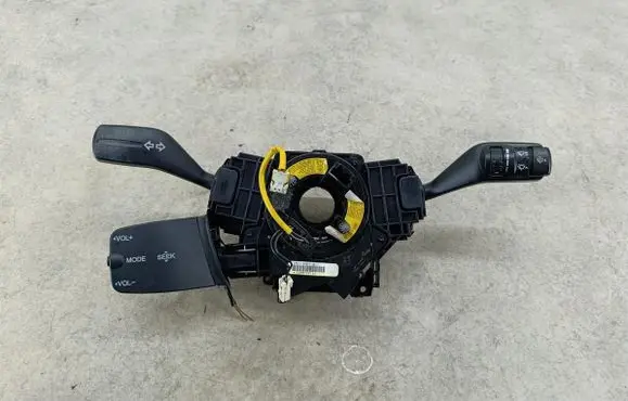 Ford Focus Wiper turn signal indicator stalk/switch 