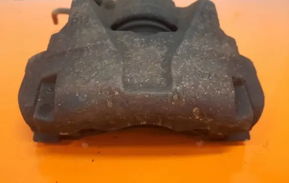 Renault Megane III Front brake caliper