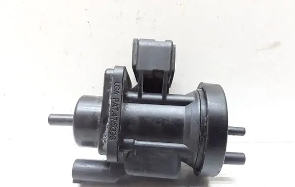 Mercedes-Benz S W220 Turbo solenoid valve A0005450427