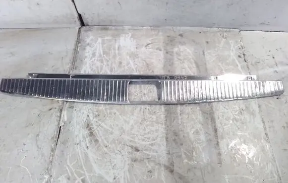 Mercedes-Benz E W212 Trunk/boot sill cover protection