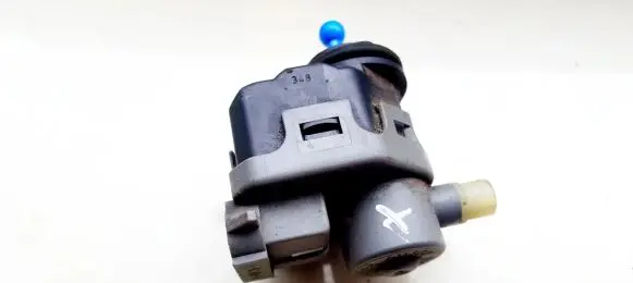 Renault Clio II Headlight level adjustment motor 7700420737 26056
