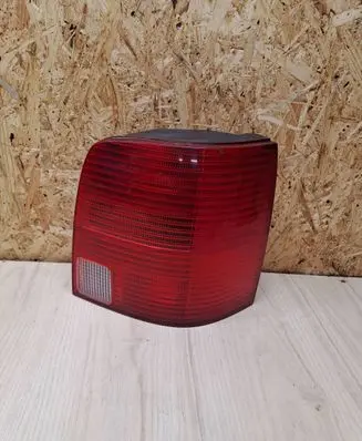 Volkswagen PASSAT B5 Rear/tail lights 392846