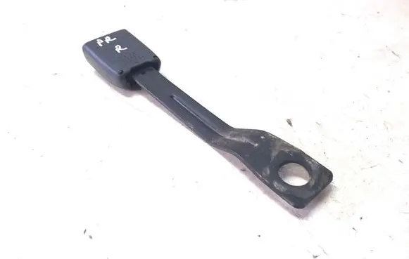 Suzuki Swift I Front seatbelt buckle E034501