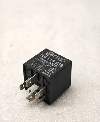 Volkswagen Golf III Other relay 1E0919533 24640000 PA66GF30