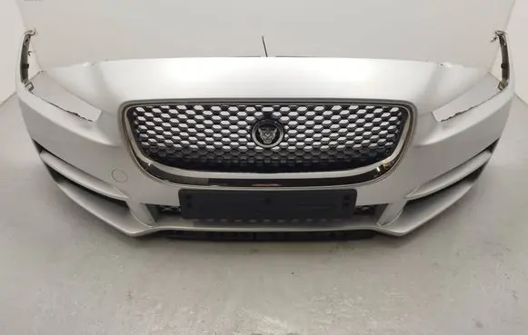 Jaguar XE Front bumper LRC1AC