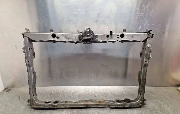 Toyota Verso Radiator support slam panel bracket 