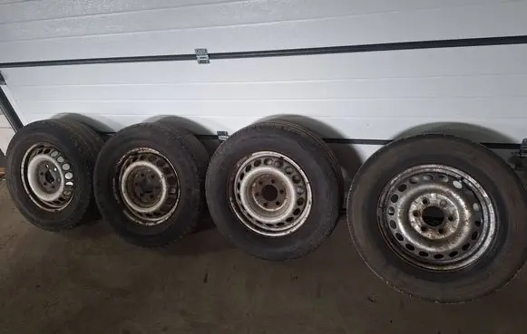Mercedes-Benz Sprinter W906 R16 steel rim 