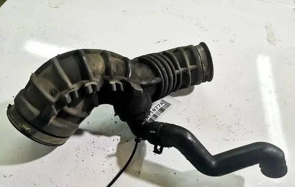 Opel Astra F Air intake hose/pipe 
