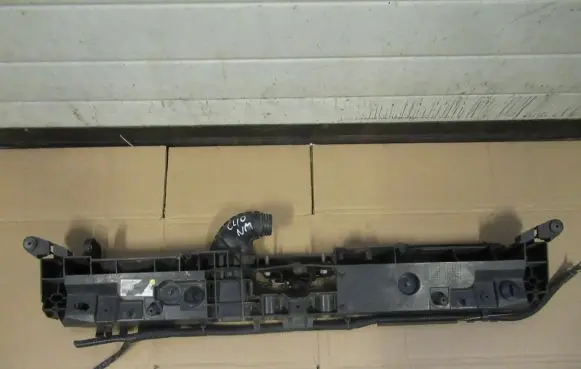 Renault Clio IV Top upper radiator support slam panel