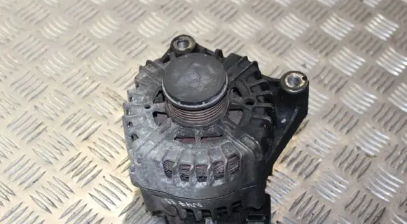 BMW 3 F30 F35 F31 Generator/alternator 8507624