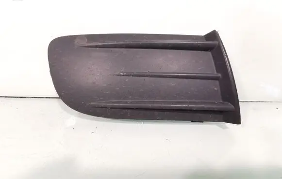 Skoda Octavia Mk2 (1Z) Front bumper lower grill 1Z0807368