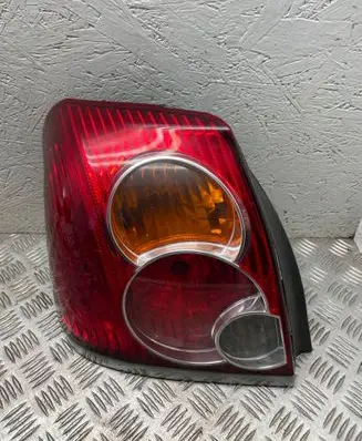 Toyota Avensis T250 Rear/tail lights