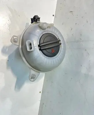 Volkswagen Golf Sportsvan Coolant expansion tank/reservoir 5Q0121407F