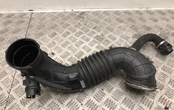BMW 1 F20 F21 Turbo air intake inlet pipe/hose