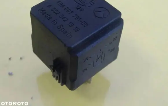 Mercedes-Benz SLK R170 Other relay A0025421319
