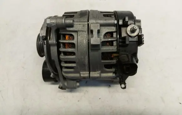 BMW 2 Active Tourer U06 Generator/alternator 9895651