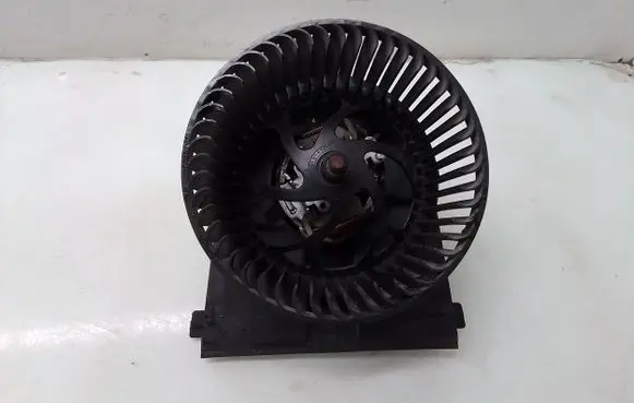 Volkswagen New Beetle Heater fan/blower H35657880E