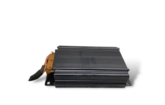 Audi TT Mk1 Sound amplifier 8N8035223