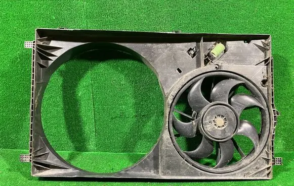 Ford Transit - Tourneo Connect Radiator cooling fan shroud 3135104127