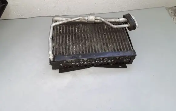 Audi A8 S8 D3 4E Air conditioning (A/C) radiator (interior) 86611G10 866Y