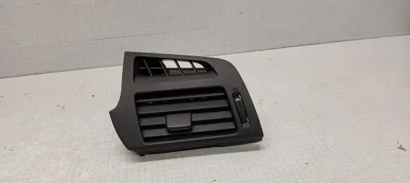 Toyota Verso Dashboard side air vent grill/cover trim 556500F020 20033