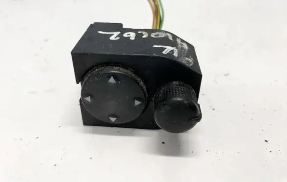 Audi A4 S4 B5 8D Wing mirror switch 8d0959565a 03240034
