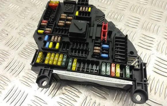 BMW X3 F25 Fuse module 9315151