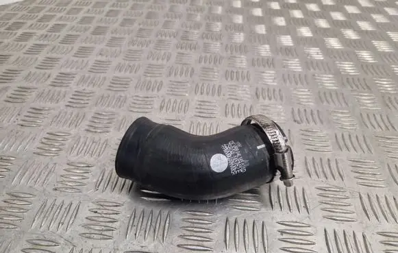 Volkswagen Golf VII Intercooler hose/pipe 04L145828D