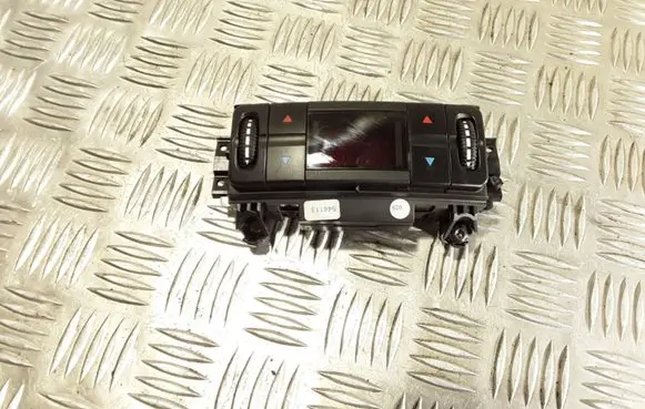 Mercedes-Benz E W211 Climate control unit 2118300285