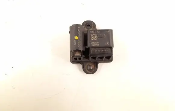 Mercedes-Benz SLK R172 Glow plug pre-heat relay 6519000900 6519005502