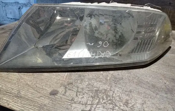 Skoda Octavia Mk2 (1Z) Headlight/headlamp