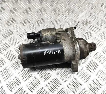 Volkswagen Golf VI Starter motor 02M911024
