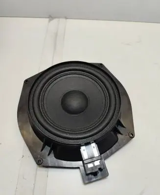 BMW 5 G30 G31 G38 Subwoofer speaker 9395861