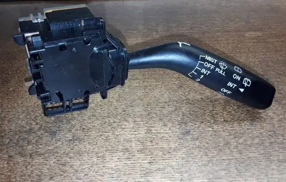 Mazda 626 Wiper control stalk 17B122