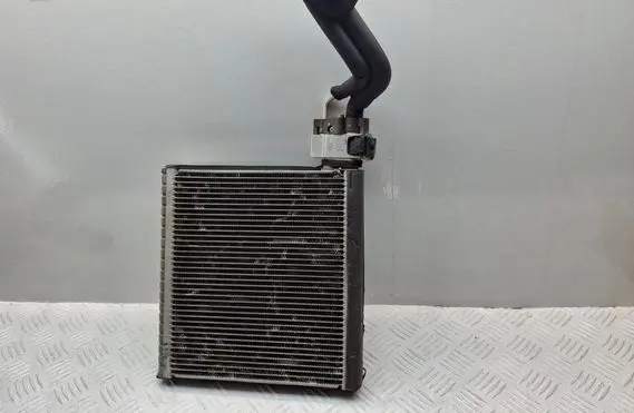 Air conditioning (A/C) radiator (interior)