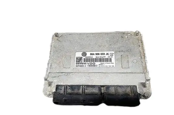 Volkswagen Golf VI Engine control unit/module 06A906033JK