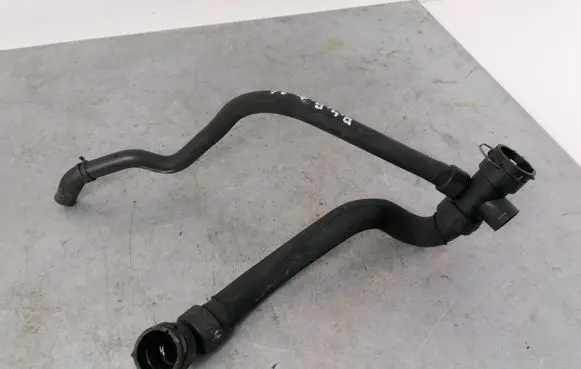 Audi A4 S4 B7 8E 8H Engine coolant pipe/hose 8E0121049T