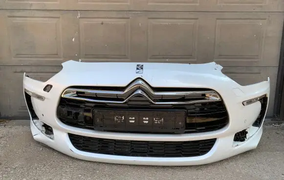 Citroen DS5 Front bumper