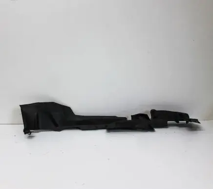 Audi A5 Fender end trim 8W6821170C