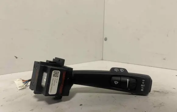 Volvo V70 Wiper control stalk 31264169