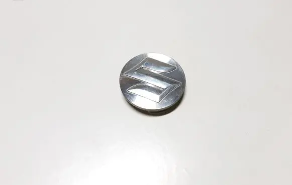 Suzuki Grand Vitara II Original wheel cap